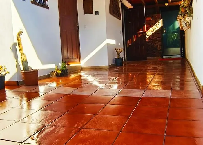 Lucia - Sol De Adu Apartment